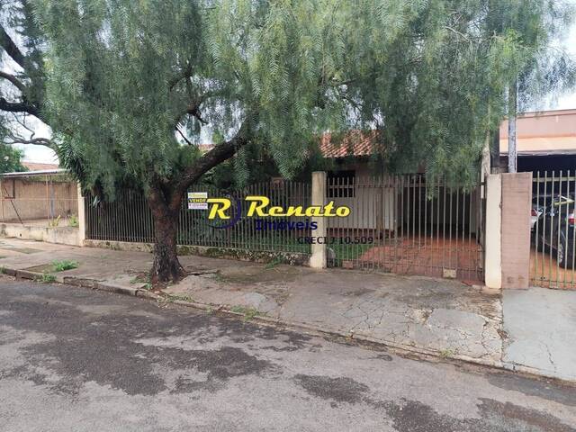 #6885 - Casa para Venda em Arapongas - PR - 2