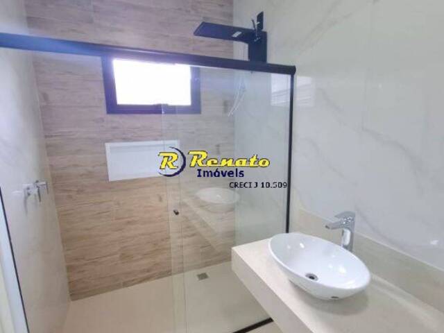 #6886 - Casa para Venda em Arapongas - PR - 3