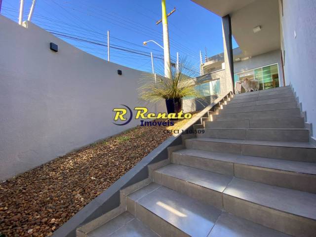 #6947 - Casa para Venda em Arapongas - PR - 3