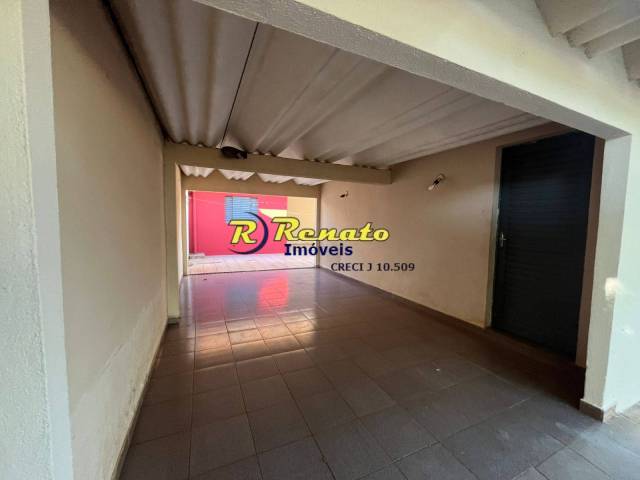 #6950 - Casa para Venda em Arapongas - PR - 3