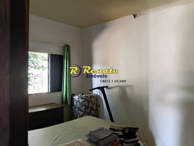 #6986 - Casa para Venda em Arapongas - PR - 3