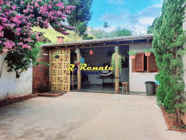 #6988 - Casa para Venda em Arapongas - PR - 2