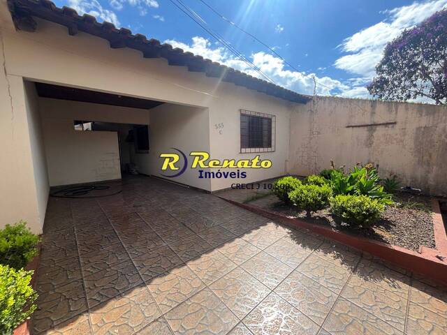 #7027 - Casa para Locação em Arapongas - PR - 2