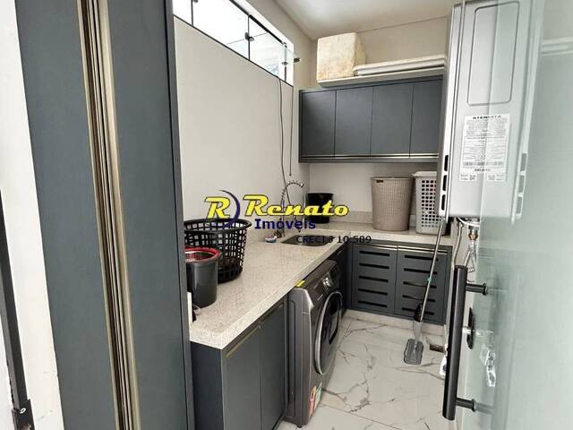 #7032 - Casa para Venda em Arapongas - PR - 3