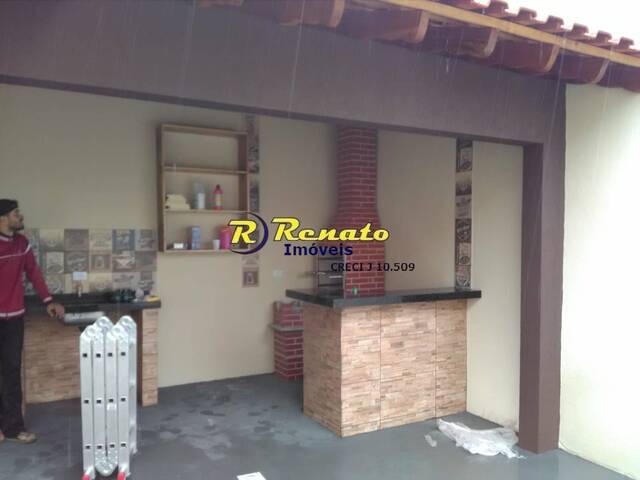 #7045 - Casa para Venda em Arapongas - PR - 2