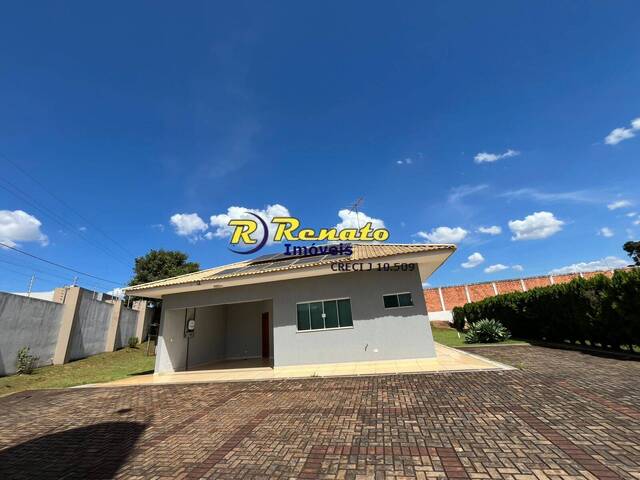 #7049 - Casa para Locação em Arapongas - PR - 1