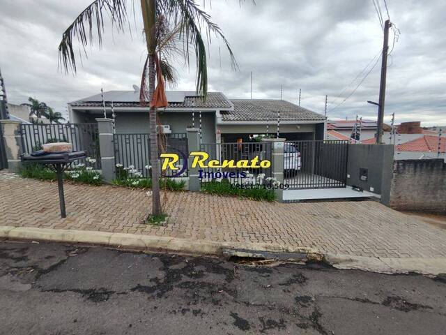 #7064 - Casa para Venda em Arapongas - PR - 2