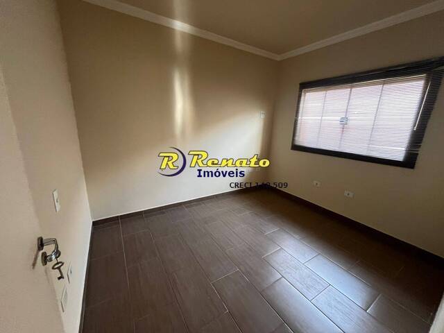 #7079 - Casa para Locação em Arapongas - PR - 2