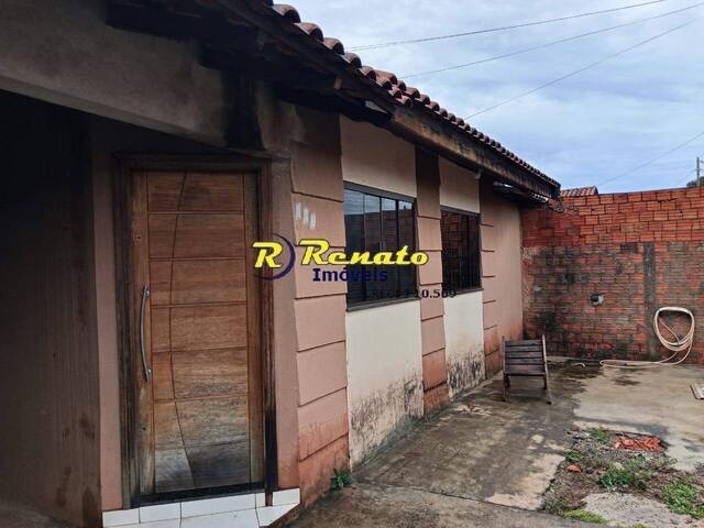 #7098 - Casa para Venda em Arapongas - PR - 2