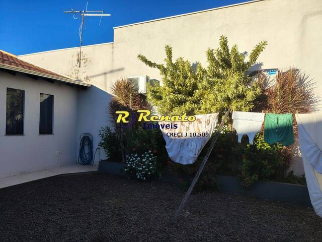 #7110 - Casa para Venda em Arapongas - PR - 2