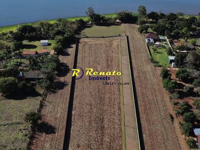 Terreno para Venda em Primeiro de Maio - 4