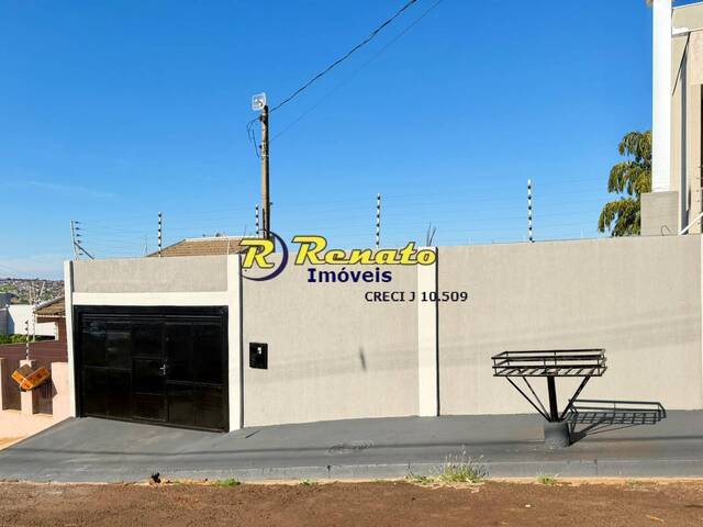 #7154 - Casa para Venda em Arapongas - PR - 1