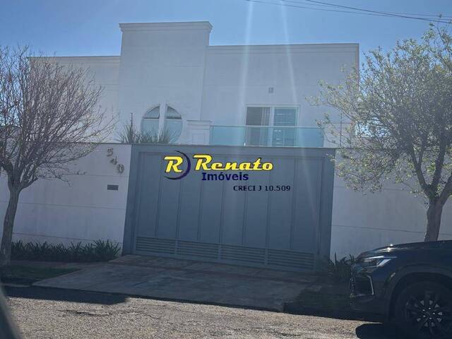 Sobrado para Venda em Londrina - 4