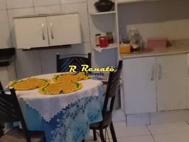 #7166 - Casa para Venda em Arapongas - PR - 3