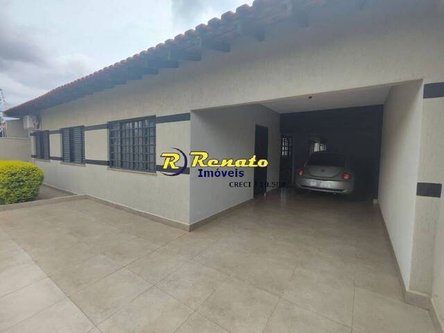 #7171 - Casa para Venda em Arapongas - PR - 2