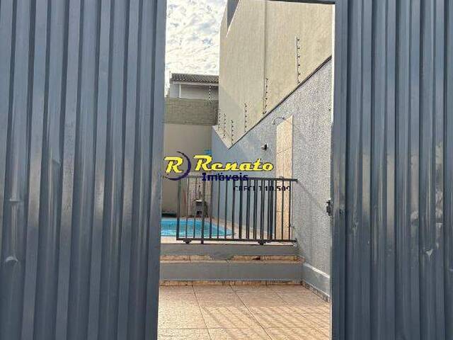 #7172 - Casa para Venda em Arapongas - PR - 2