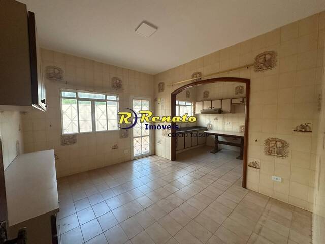 #7176 - Casa para Locação em Arapongas - PR - 2