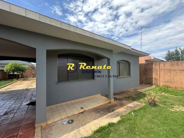 #7183 - Casa para Locação em Arapongas - PR - 2